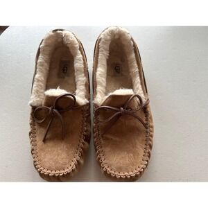 UGG Dakota Chestnut Suede Sheepskin‎ Moccasin Slippers 5612 Womens 10 Mens 8